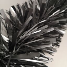 Samuel Alexander 2m x 15cm Chunky & Fine Mix Christmas Tinsel Garland in Matt Graphite in Dark Grey - Size: 2m x 15 cm - thumbnail 2