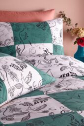 Furn Mythos Checkerboard Printed Reversible Duvet Cover Set in Jade - Size: Single - thumbnail 3