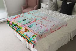 Benjamin Tate Design Red Tree In London Blanket in Natural - Size: 120 cm x 150 cm - thumbnail 3