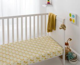 Smart Living Soft & Breathable Cotton Nursery Giraffe Crib Fitted Sheet - thumbnail 2