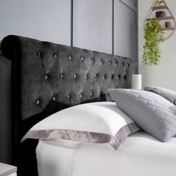 Aspire Mayfair Chesterfield Sleigh Ottoman Velvet Bed Frame in Black - Size: Double - thumbnail 5