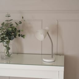 ValueLights Keela Adjustable Flexi Neck Desk Table Lamp with LED Bulb in White