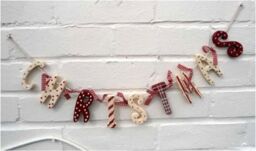 Shatchi 70cm Vintage Country Style Tartan & Cream Wooden Christmas Garland Banner Gingham Ribbon Hanging Decorations - thumbnail 2
