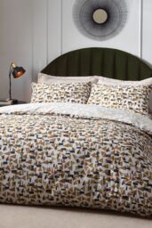 HOEM City Abstract Geometric Cotton Rich Reversible Duvet Cover Set in Light Brown - Size: Super King - thumbnail 2