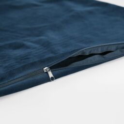 OHS 2 x Matte Velvet Cushion Covers Soft Plain Zip in Navy - Size: 45 cm x 45 cm - thumbnail 4