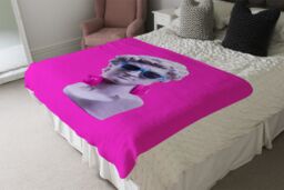 Benjamin Tate Design Plaster statue of David's head in blue sunglasses Designer Blanket in Natural - Size: 120 cm x 150 cm - thumbnail 4