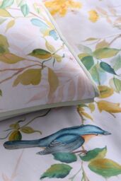 Appletree 'Arianna' 100% Cotton Country Garden Print Duvet Cover Set in Natural - Size: Super King - thumbnail 3
