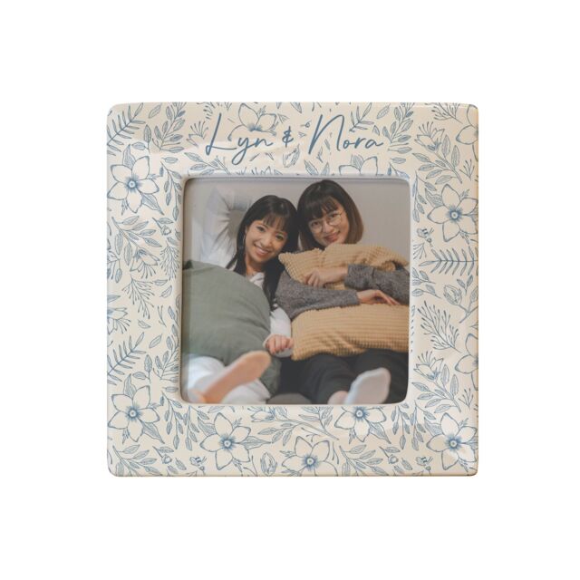 Personalised Memento Company Women's Personalised Blue Floral Ceramic 4x4 Frame in Beige - image 1