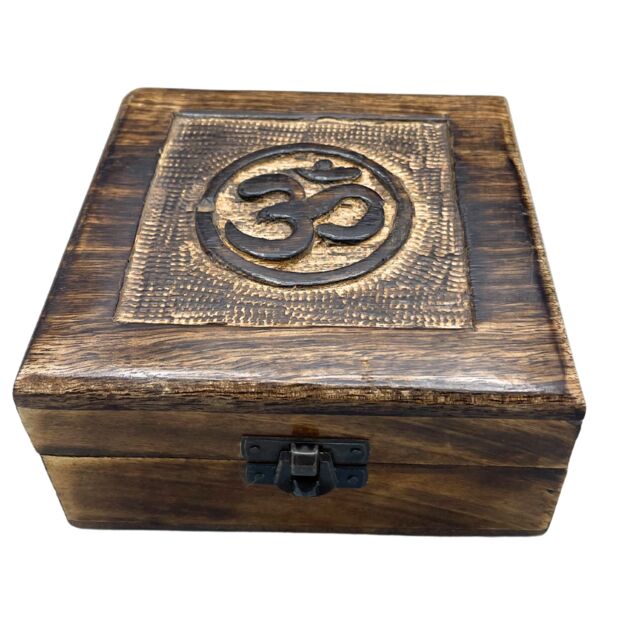 KDMD Square Wooden Keepsake Box 13x13x6cm - Om in Brown - Size: 13 x 13 x 6 cm
