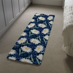 Benjamin Tate Design Daisies On Navy Runner Rug in Natural - Size: 67 cm x 230 cm - thumbnail 4