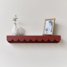 Melody Maison Large Oxblood Dark Red Scalloped Wall Storage Shelf - 61cm - thumbnail 3