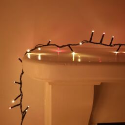 Samuel Alexander 50m 2000 LED TreeBrights Christmas String Lights with Timer in Red & Vintage Gold - thumbnail 2
