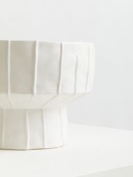 Orsina Ceramic White Vase, Versatile Pottery Vase, Compact & Lightweight Ceramic Vase For Artificial Flowers - thumbnail 4