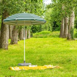 Harbour Housewares Metal Beach Parasol with Grey Base 1.8m in Green - thumbnail 6