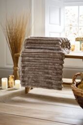 Deyongs Alnwick Supersoft Plush Cosy Autumn Ribbed Throw - 140x180cm in Taupe - Size: 140 cm x 180 cm