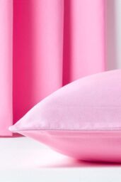 Homescapes Cotton Plain Cushion Cover in Pink - Size: 60 cm x 60 cm - thumbnail 5