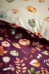 Catherine Lansfield 'Autumn Pumpkins' Reversible Duvet Cover Set in Plum - Size: Double - thumbnail 4