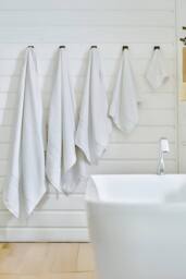 Deyongs Egyptian Embrace Towels - Egyptian Cotton Fluffy, Soft & Absorbent - 1846 in White - thumbnail 2
