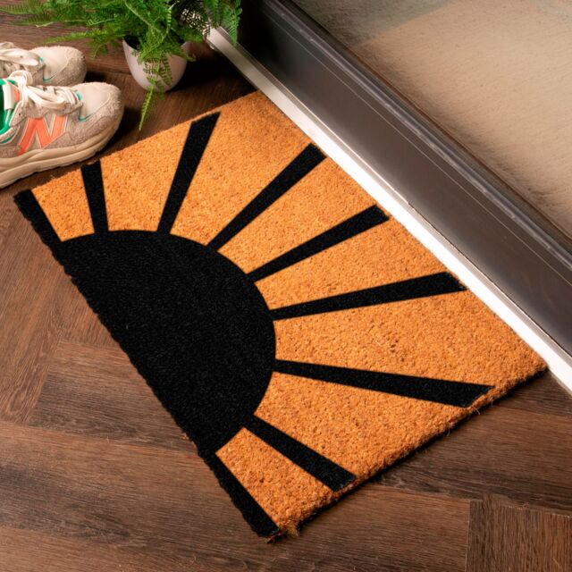 Artsy Mats Welcoming Sun & Rays Doormat in Black - Size: 40 cm x 60 cm - image 1
