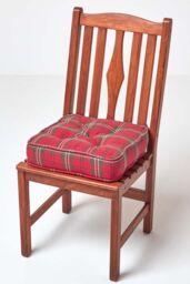 Homescapes Edward Tartan Cotton Dining Chair Booster Cushion in Red - Size: 40 cm x 40 cm - thumbnail 6