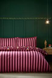 Catherine Lansfield 'Christmas Nutcracker Stripe' Reversible Duvet Cover Set in Plum - Size: King - thumbnail 2
