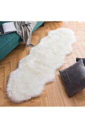 Living and Home 60x150cm Faux Fur Sheepskin Curved Edge Rug for Bed Sofa Floor in White - Size: 60 cm x 150 cm - thumbnail 2