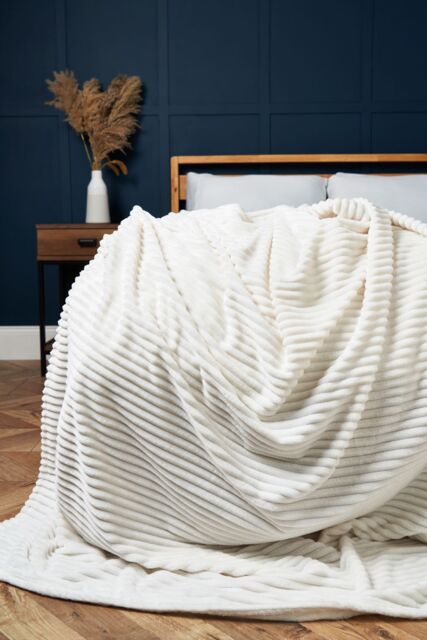 BHS Luxury Ribbon Velvet Throw in Cream - Size: 127 cm x 152 cm