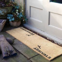 Artsy Mats Arrivals Departures Coir Doormat (120 x 40cm) in Brown - Size: 40 cm x 120 cm - thumbnail 1
