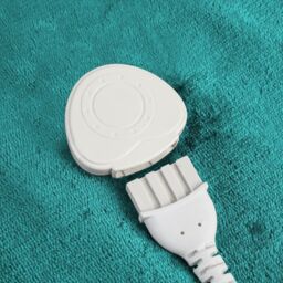 Alecome Women's Electric Heated Throw Blanket Washable 220gsm Fleece Remote Timer in Teal - thumbnail 4