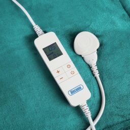 Alecome Women's Electric Heated Throw Blanket Washable 220gsm Fleece Remote Timer in Teal - thumbnail 3