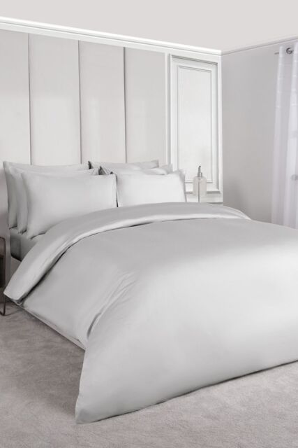 OHS 400 Thread Count Hotel Luxury Premium Quality Cotton Soft Duvet Cover Set in Silver - Size: Single - image 1