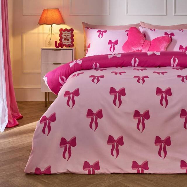OHS Bows Microfibre Reversible Bedding Set Duvet Cover with Pillowcase in Pink - Size: Single - image 1