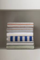 Blomus ARTO Bath Towel with Narrow Stripes 70 x 140 cm - Micro Chip/Tan in Light Grey - thumbnail 5