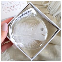 Amaya Rose Ltd In Memory of Heart Stamp Feather Round Bauble Gift Boxed.Memorial in Clear - thumbnail 1