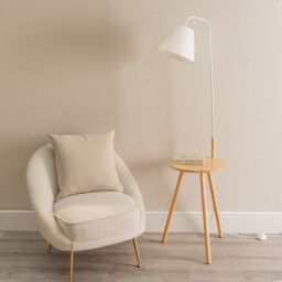 ValueLights Freja White Wood Tripod Floor Lamp