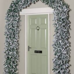 Samuel Alexander 8ft Double Door Snow Flocked Christmas Tree Arch with 2000 Tips in Green - thumbnail 3