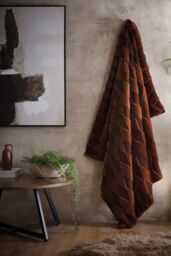 Appletree 'Cosy Diamond' Super Soft Jacquard Boucle Throw in Chocolate - Size: 150 cm × 200 cm