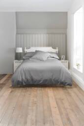 The Lyndon Company Deluxe 400 Thread Count 100% Cotton Fitted Sheet in Grey - Size: King Fitted - thumbnail 1