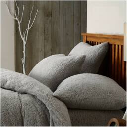 Smart Living Luxury Teddy Plain Duvet Cover & Pillowcase Set in Silver - Size: Double - thumbnail 3