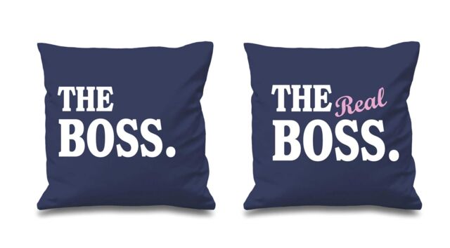 "60 SECOND MAKEOVER The Boss The Real Boss Navy Cushion Covers 16"" x 16"" Couples Cushions Valentines Anniversary Boyfriend - Size: 40 cm x 40 cm"