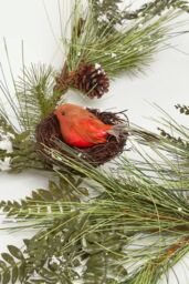 Homescapes Festive Christmas Garland Artificial Pine & Robins Nests 5ft in Green - thumbnail 2