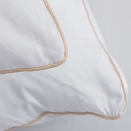 Snug City Egyptian Cotton Pillow Pair Soft Luxury Feel Hollowfibre Filling in White - thumbnail 3