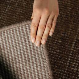 THE RUGS Ted Baker Greenwich Wool Rug Handwoven Living Room in Brown - Size: 160 cm x 230 cm - thumbnail 2