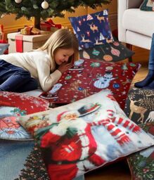 Luxury Living Christmas Santa Decorative Cushion Cover 45cm x 45cm in Red - Size: 45 cm x 45 cm - thumbnail 3
