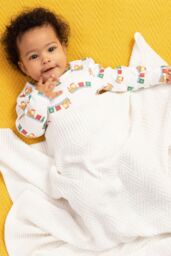 Kite Baby Heirloom Knit Blanket Off-White in Cream - thumbnail 2
