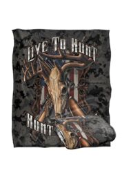 JQ Licensing Rle Live To Hunt Deer Skull Silky Touch Super Soft Throw Blanket 152 X 127 cm in White - thumbnail 2