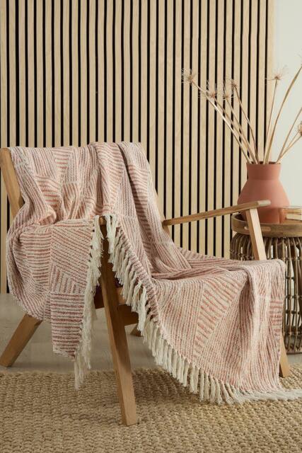 Appletree 'Myan' Geometric Mosaic Design Woven Throw in Terracotta - Size: 130 cm x 180 cm - image 1