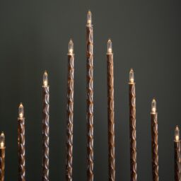 Samuel Alexander 26cm Gold Light up Christmas Candle Bridge with 9 White LEDs - thumbnail 6