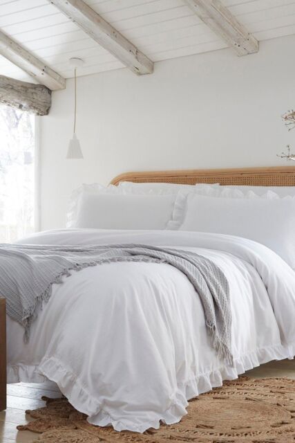 Appletree 'Cassia Frill' 100% Cotton Relaxed Look Duvet Cover Set in White - Size: Super King
