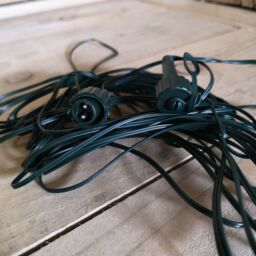 Samuel Alexander 10m Low Voltage Extension Cable Lead for Christmas String Lights in Green - thumbnail 4